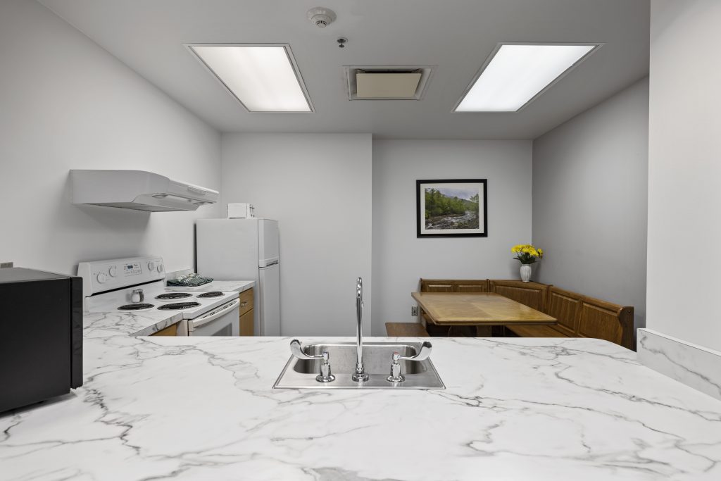 campdawson_grandsuiteroom