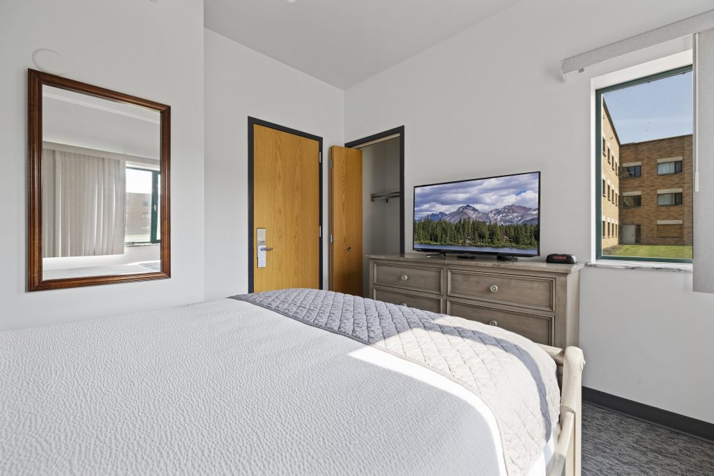 campdawson_grandsuiteroom